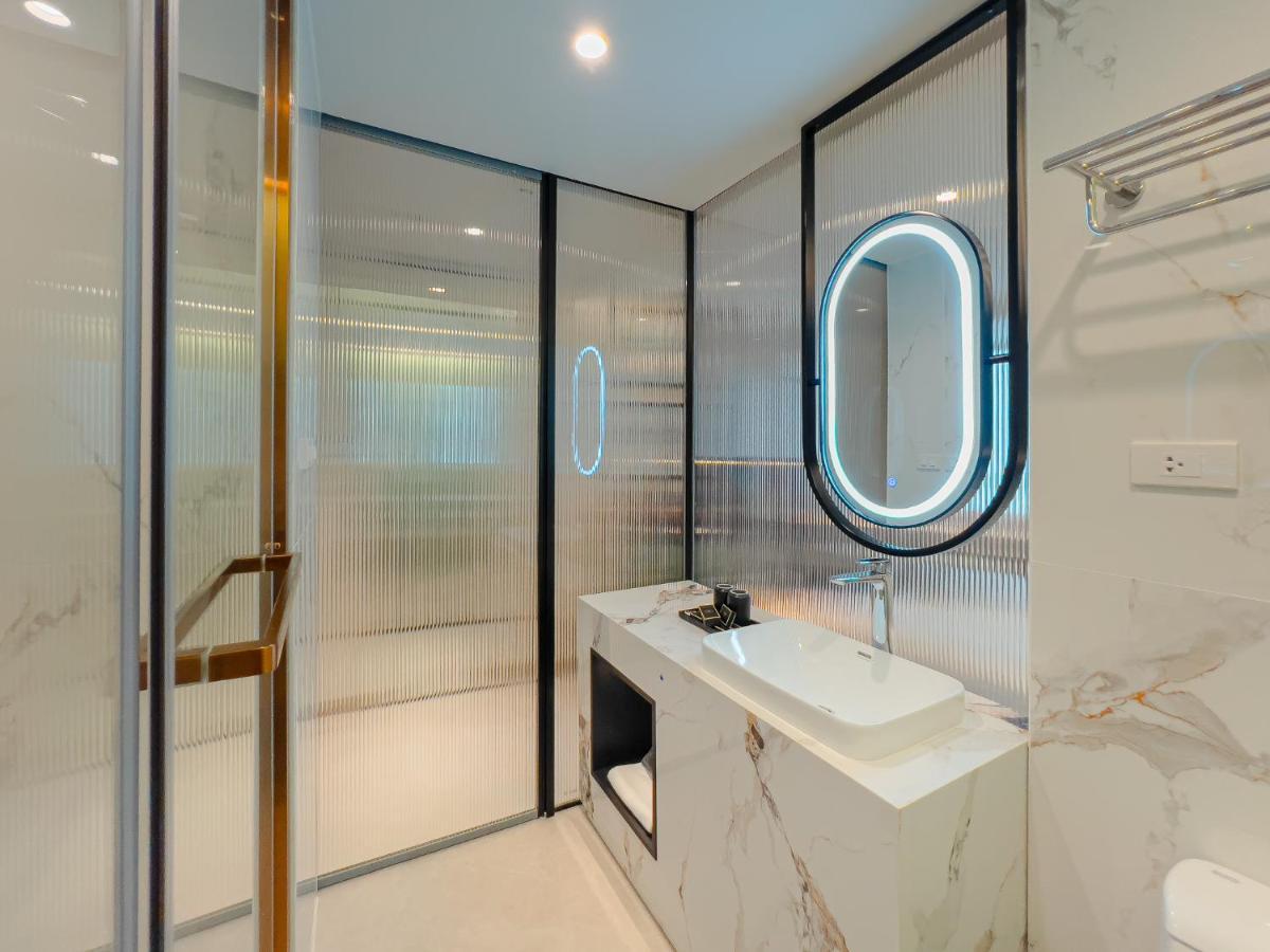Отель Cha Chiangmai Luxury Чиангмай Экстерьер фото